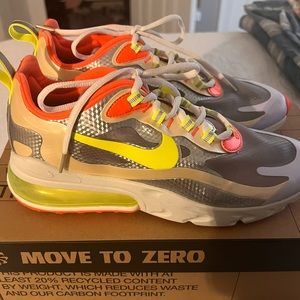 Nike Air Max 270 React
Desert Ore Volt Orange (Women's)